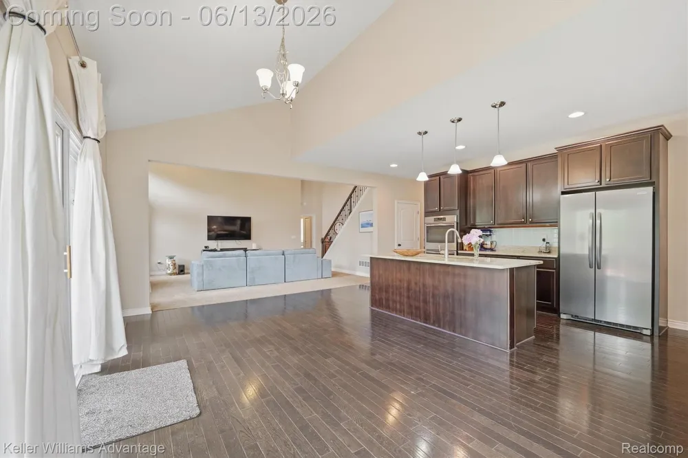 23740 Stoneleigh Drive Lyon Charter Township, MI 48178
