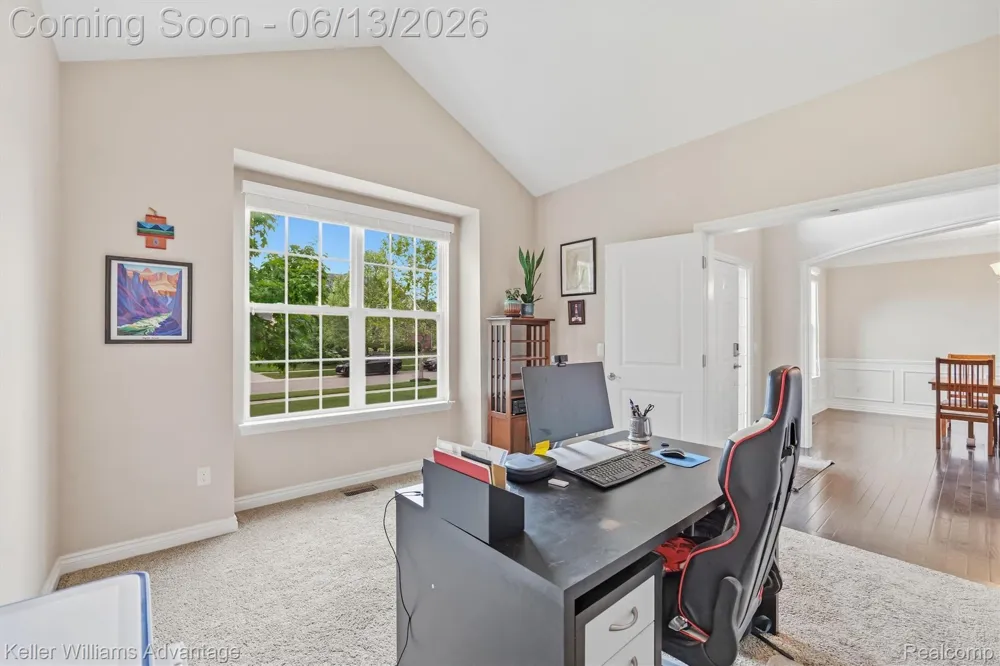23740 Stoneleigh Drive Lyon Charter Township, MI 48178