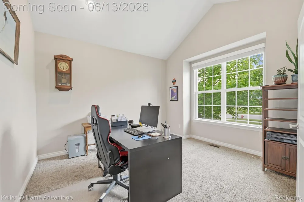 23740 Stoneleigh Drive Lyon Charter Township, MI 48178