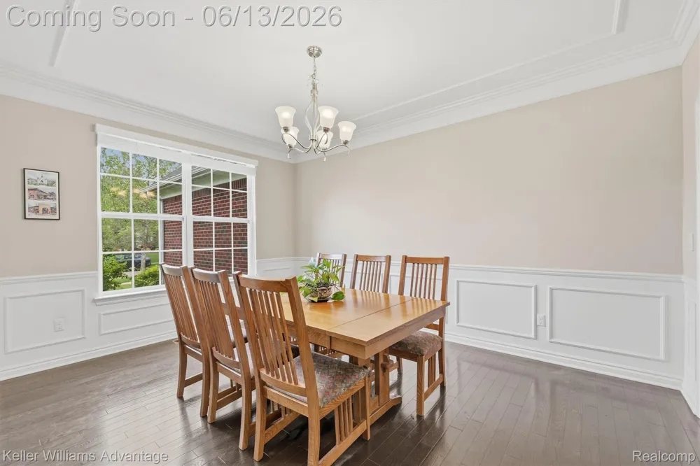 23740 Stoneleigh Drive Lyon Charter Township, MI 48178