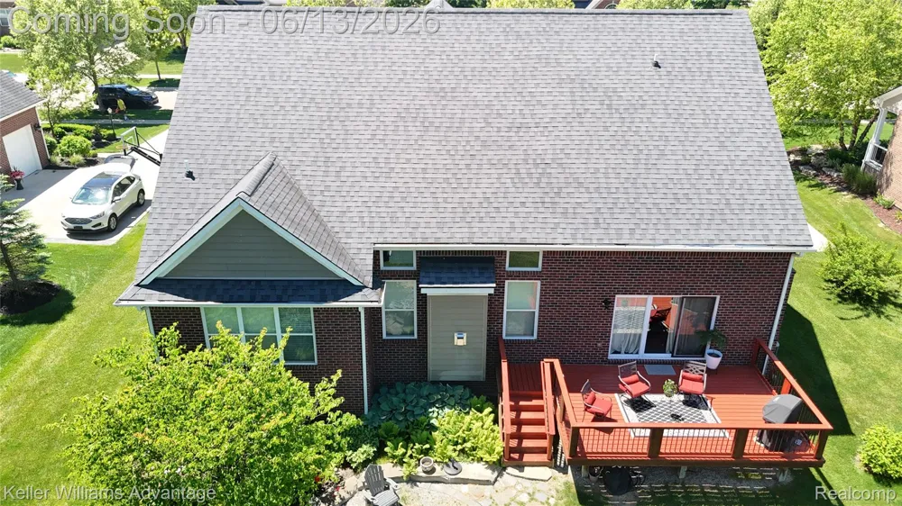 23740 Stoneleigh Drive Lyon Charter Township, MI 48178