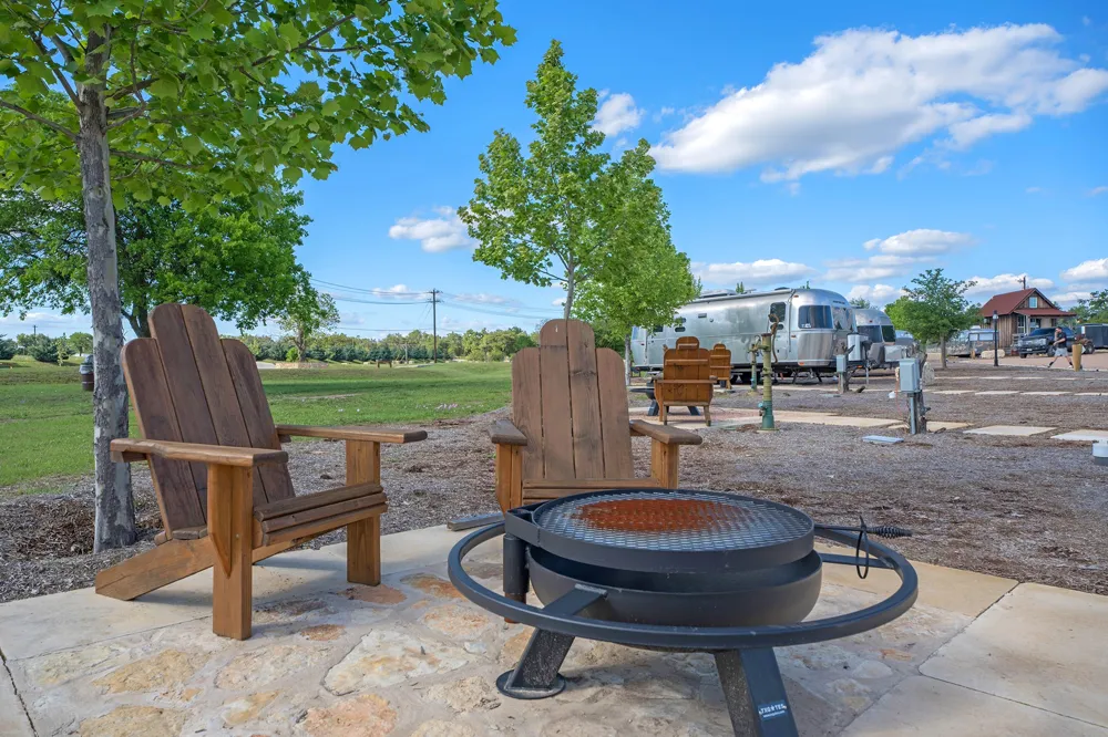 23461 FM 150 #3 Driftwood, TX 78619