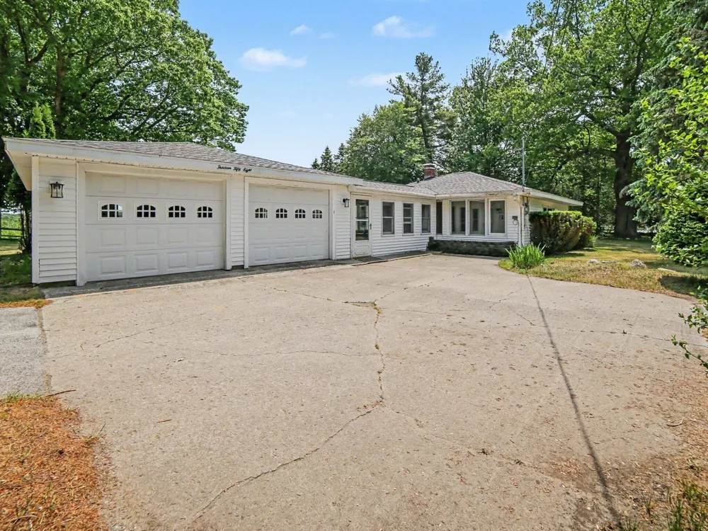 1358 Lakeshore Drive Hamlin Township, MI 49431