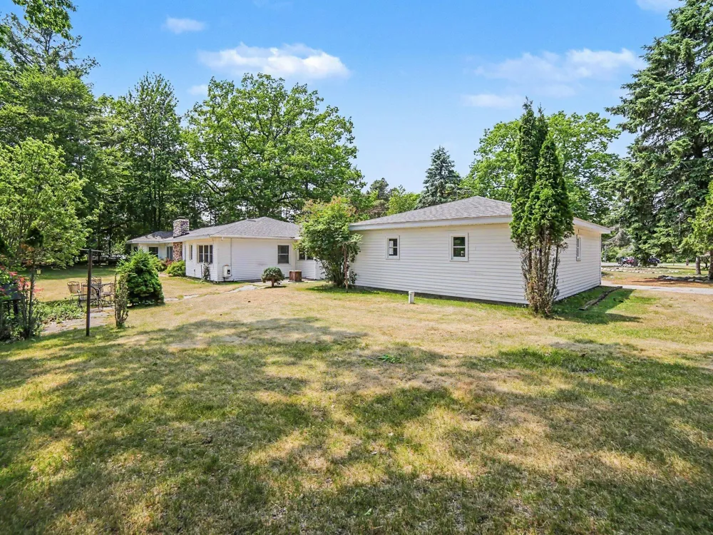 1358 Lakeshore Drive Hamlin Township, MI 49431