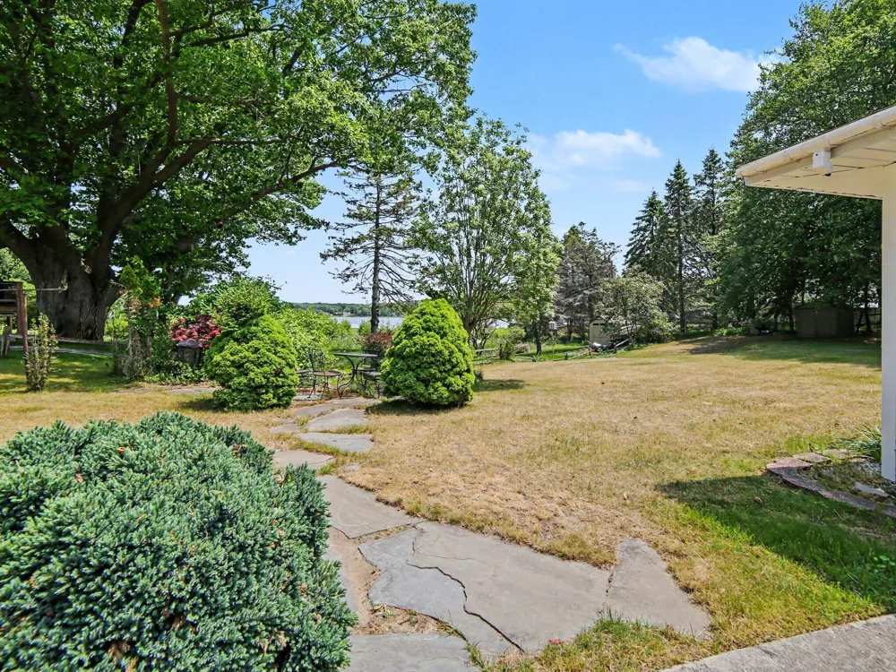 1358 Lakeshore Drive Hamlin Township, MI 49431