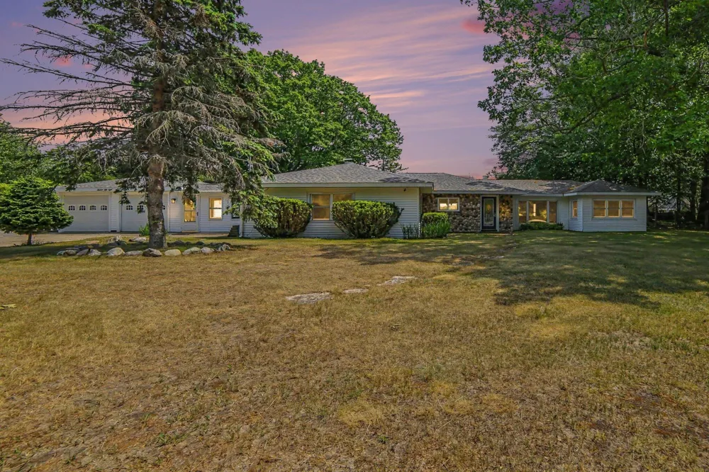 1358 Lakeshore Drive Hamlin Township, MI 49431