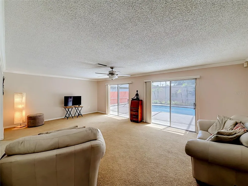 5020 THE OAKS CIRCLE Orlando, FL 32809