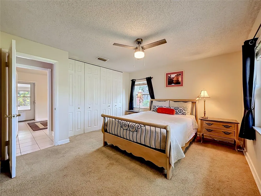 5020 THE OAKS CIRCLE Orlando, FL 32809