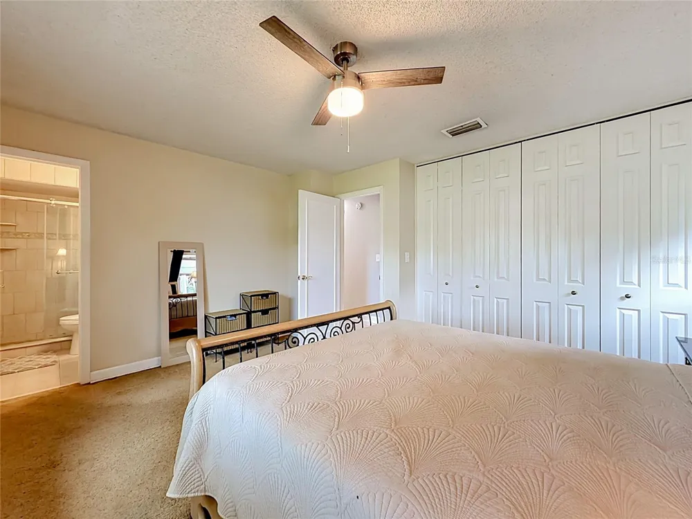 5020 THE OAKS CIRCLE Orlando, FL 32809
