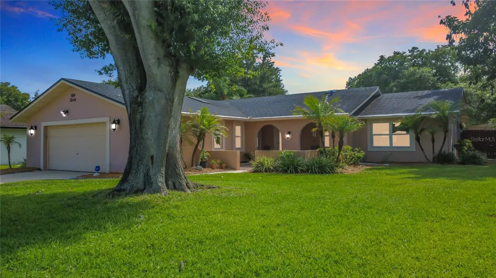 5020 THE OAKS CIRCLE Orlando, FL 32809