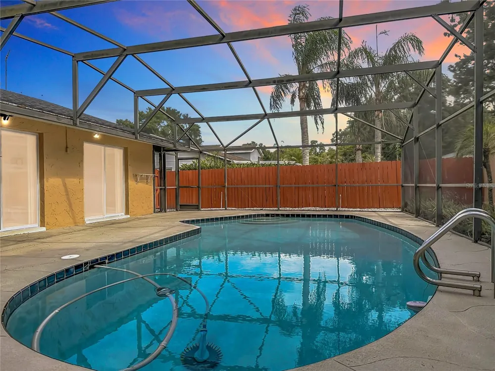 5020 THE OAKS CIRCLE Orlando, FL 32809
