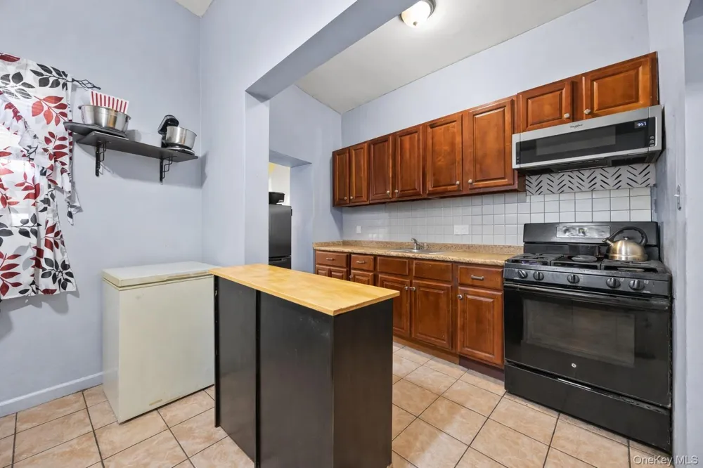 769 Union Avenue Bronx, NY 10455