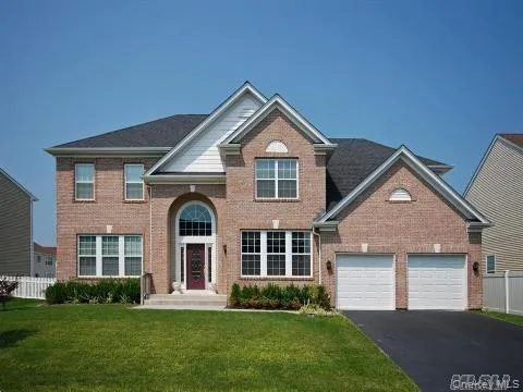 26 Woodstork Drive Mount Sinai, NY 11766
