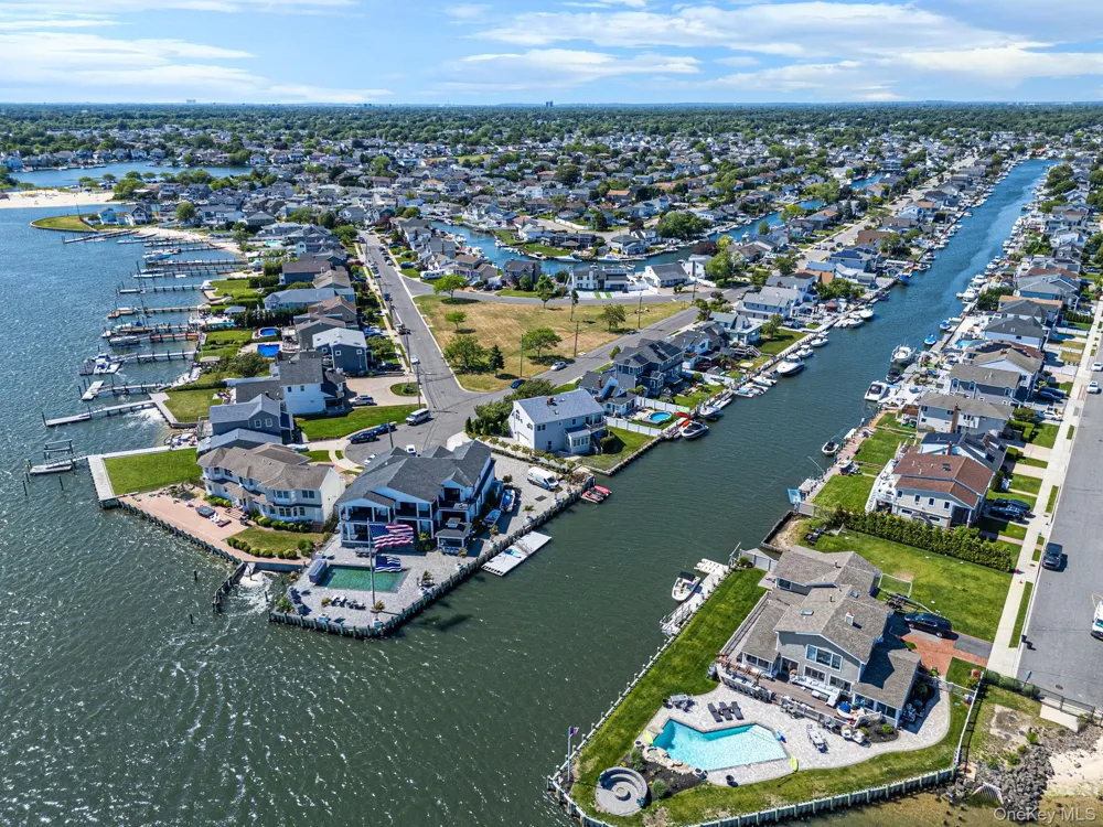 7 Forest Avenue Massapequa, NY 11758