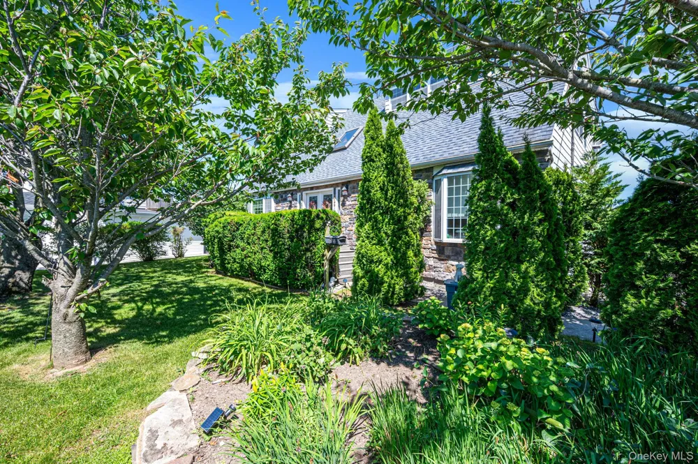 7 Forest Avenue Massapequa, NY 11758