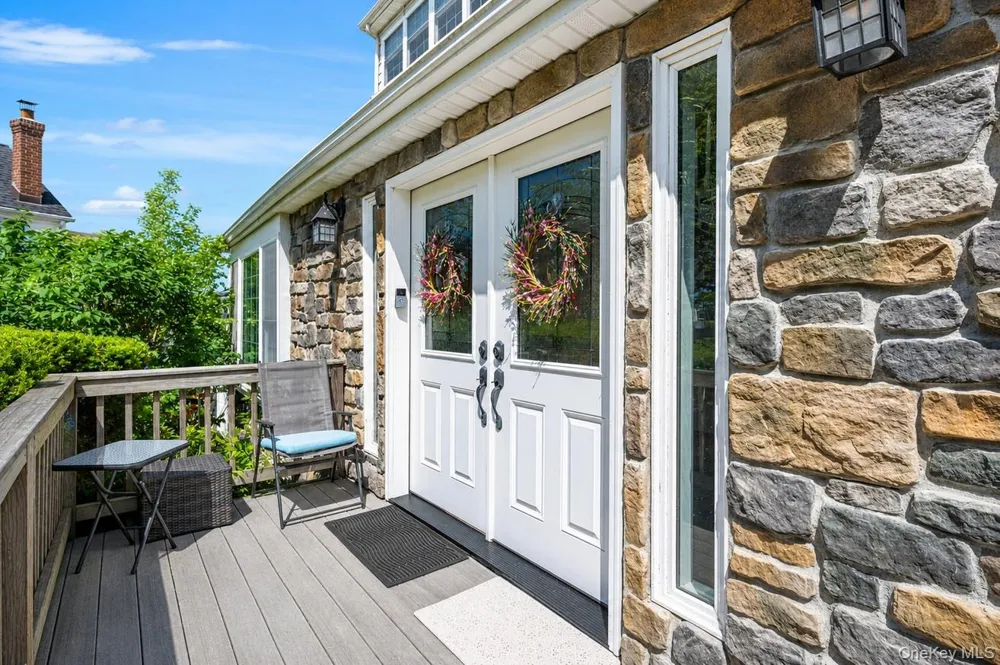 7 Forest Avenue Massapequa, NY 11758