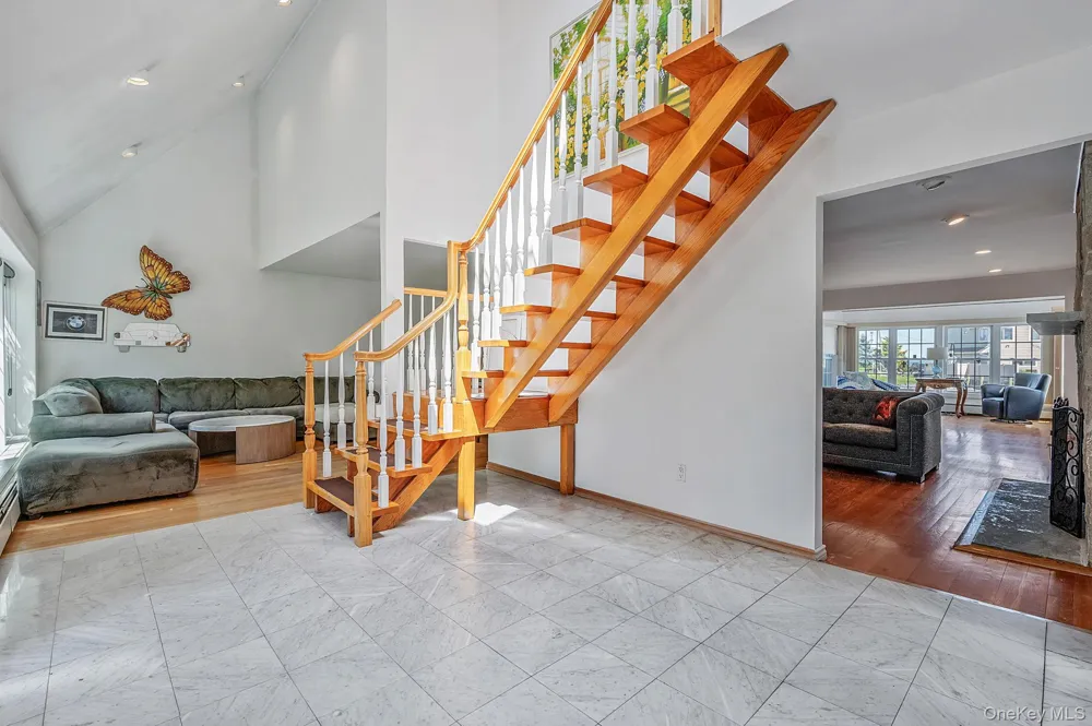 7 Forest Avenue Massapequa, NY 11758