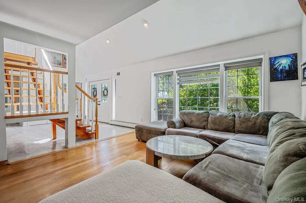 7 Forest Avenue Massapequa, NY 11758