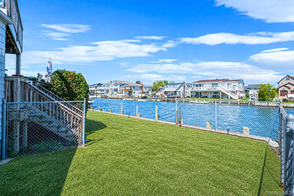 7 Forest Avenue Massapequa, NY 11758