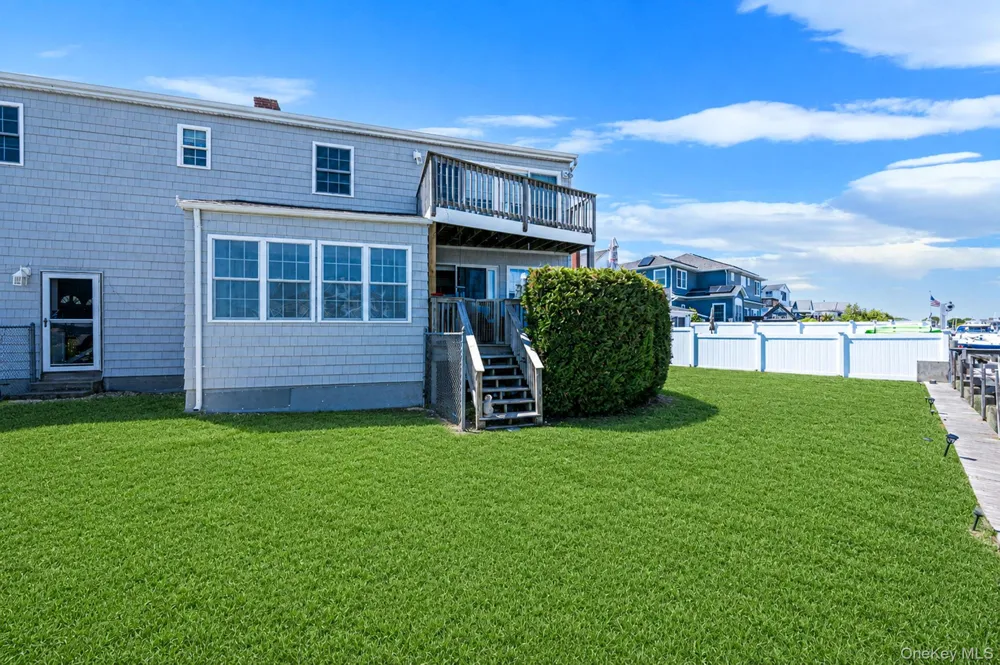 7 Forest Avenue Massapequa, NY 11758