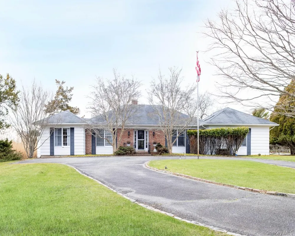 69 Oneck Road Westhampton Beach, NY 11978