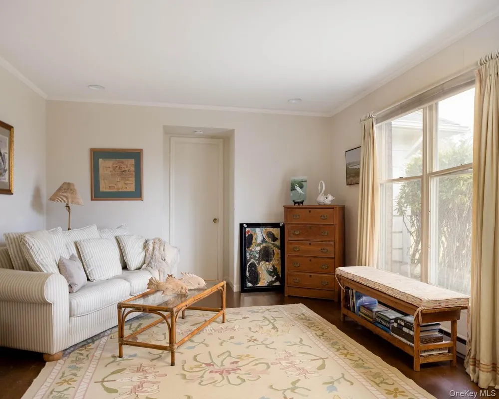 69 Oneck Road Westhampton Beach, NY 11978