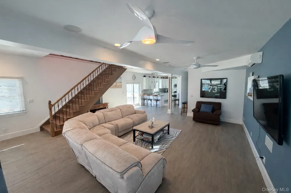 65 New Hampshire Street Long Beach, NY 11561