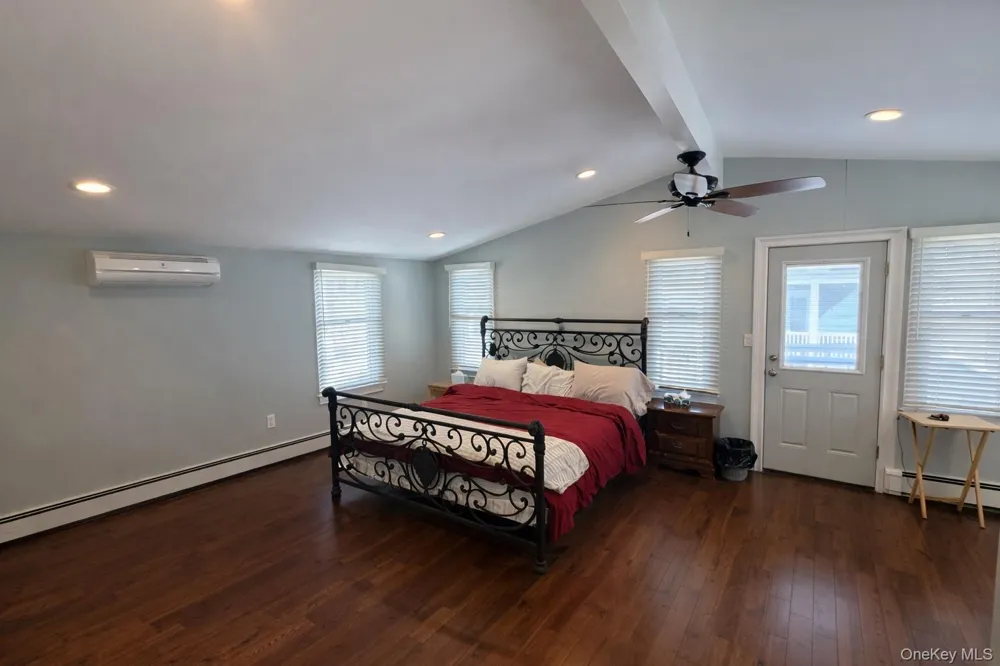 65 New Hampshire Street Long Beach, NY 11561