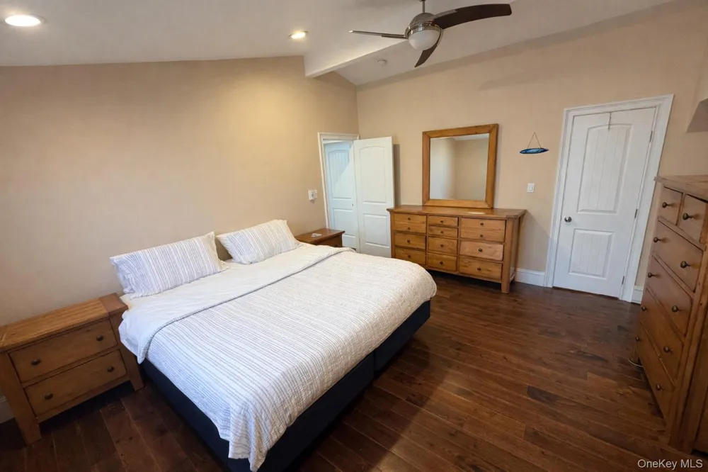 65 New Hampshire Street Long Beach, NY 11561