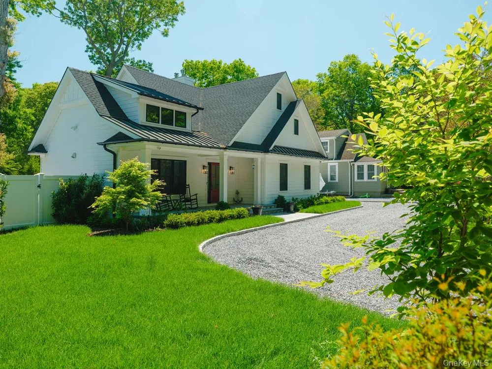 4525 S Harbor Road Southold, NY 11971