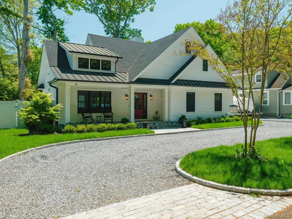 4525 S Harbor Road Southold, NY 11971