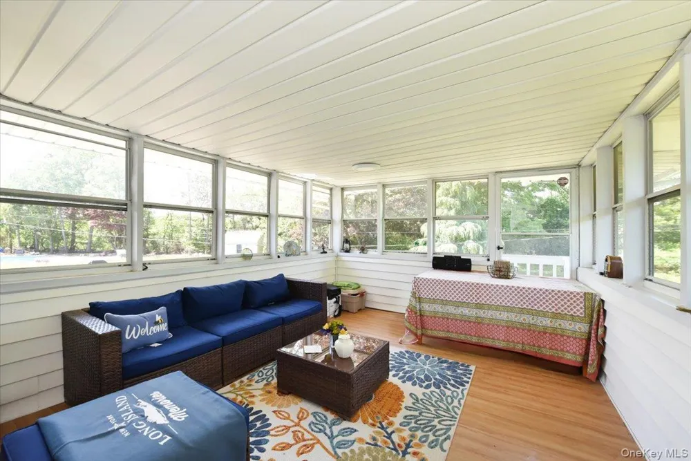 44 Peppermint Road Commack, NY 11725