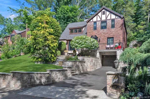 17 Sinclair Martin Drive