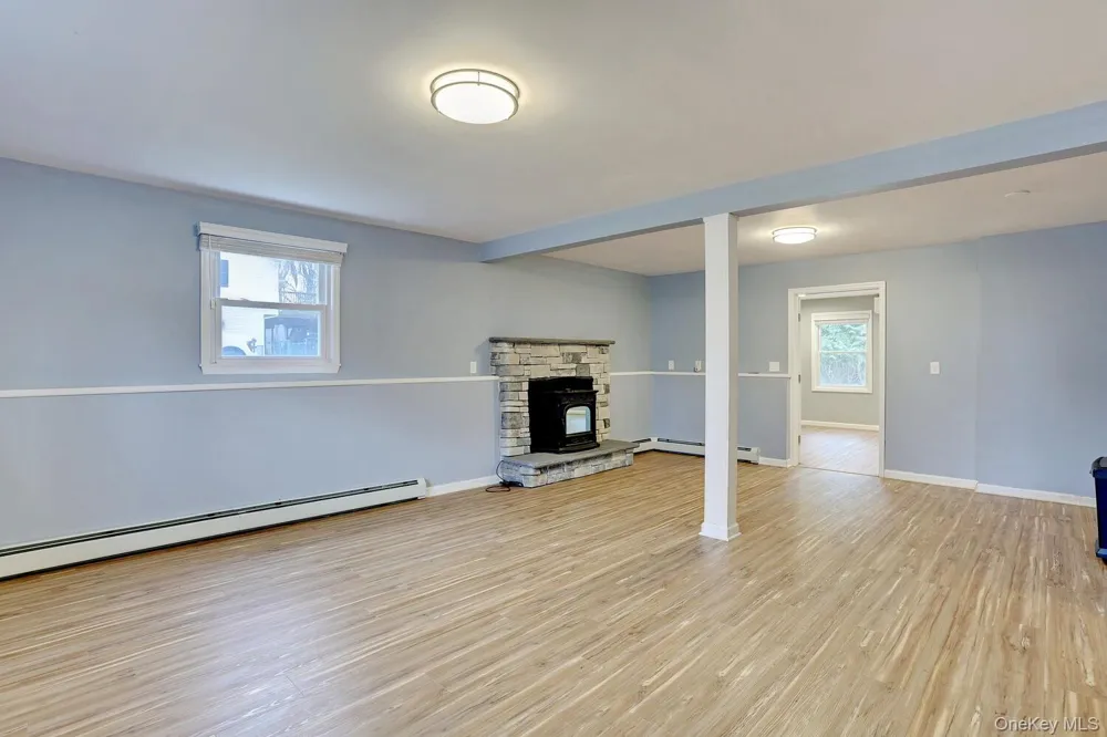6 Hemlock Lane Thiells, NY 10984