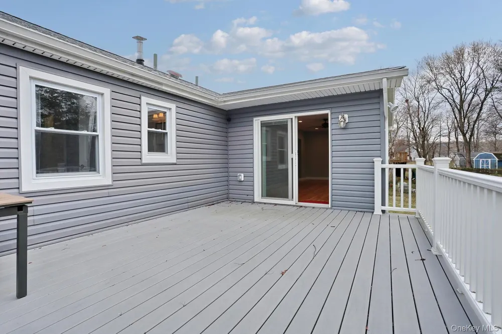 6 Hemlock Lane Thiells, NY 10984
