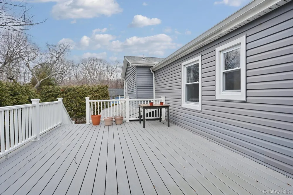 6 Hemlock Lane Thiells, NY 10984