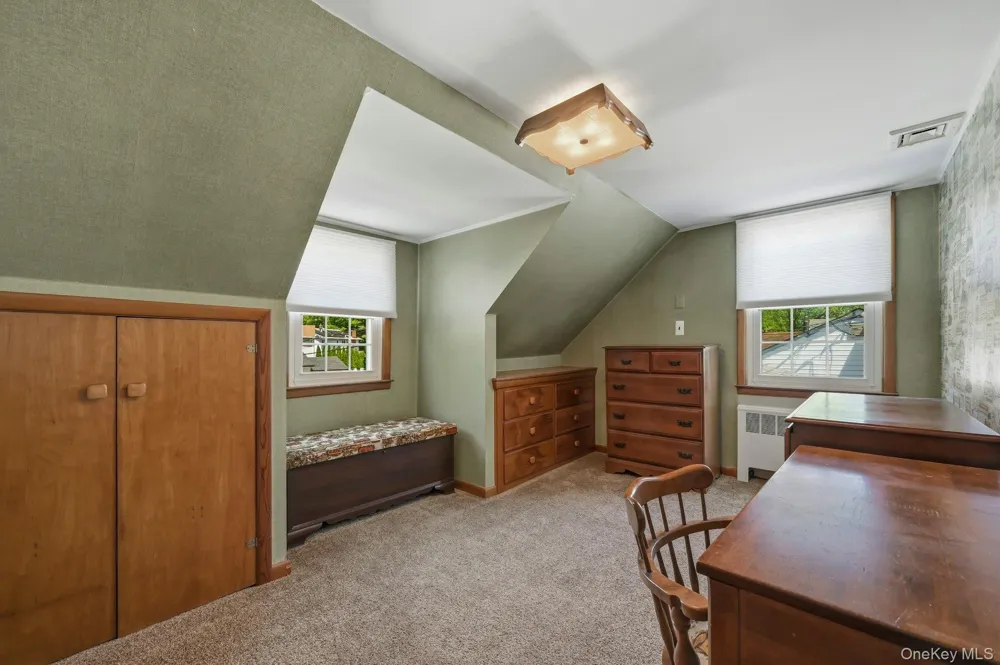 1 Dogwood Street Farmingdale, NY 11735