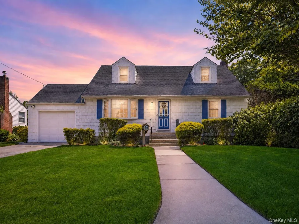 1 Dogwood Street Farmingdale, NY 11735