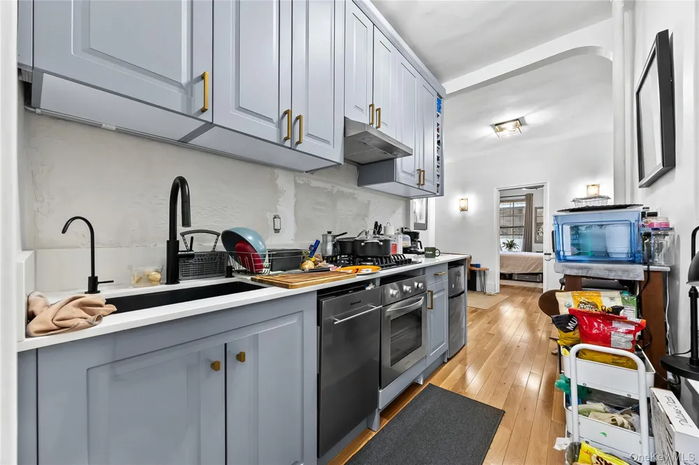 228 W 17th Street #2A New York (Manhattan), NY 10011