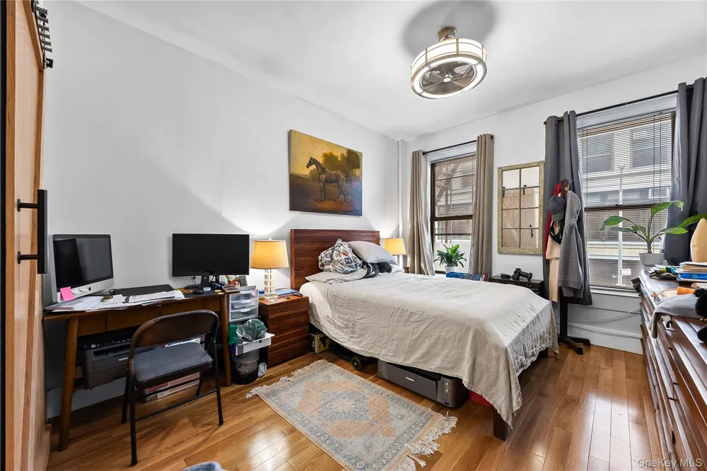 228 W 17th Street #2A New York (Manhattan), NY 10011