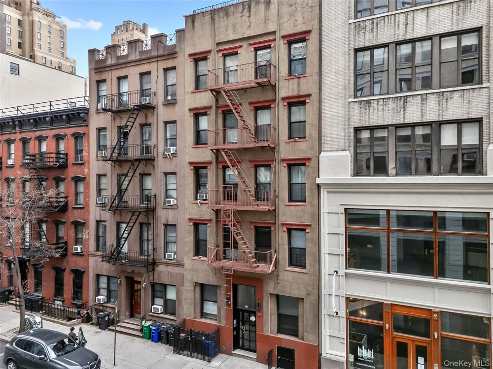 228 W 17th Street #2A New York (Manhattan), NY 10011