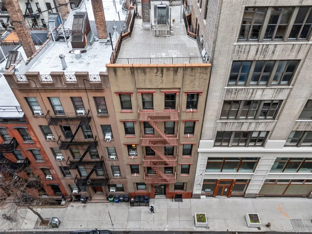 228 W 17th Street #2A New York (Manhattan), NY 10011