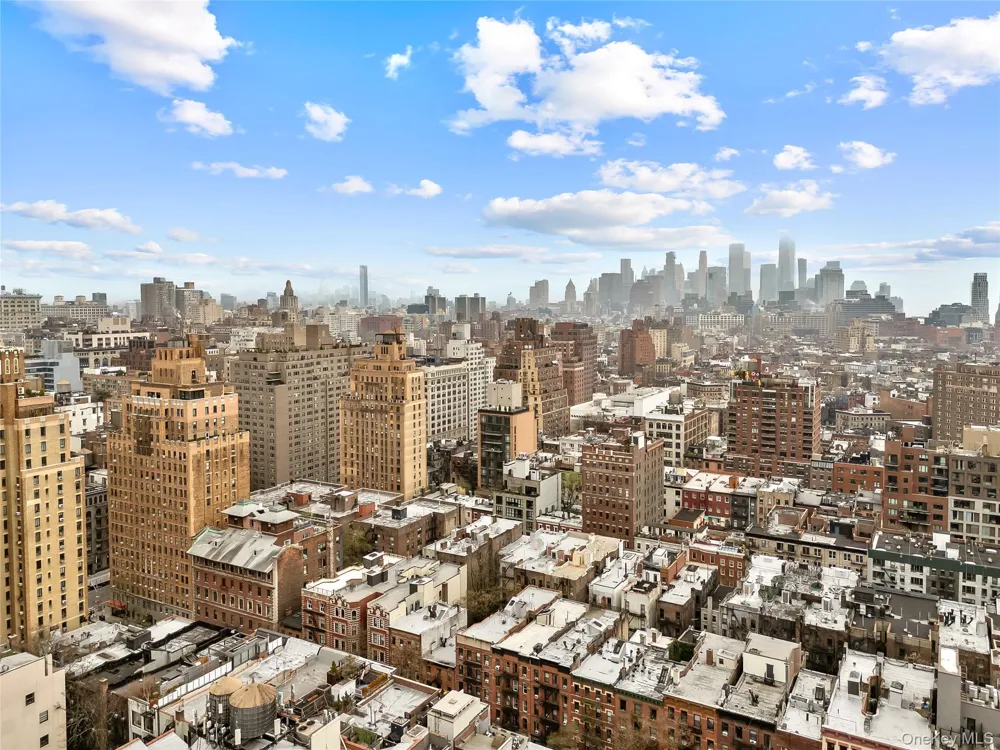 228 W 17th Street #2A New York (Manhattan), NY 10011