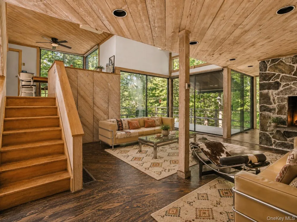 8 Cliff Court Carmel, NY 10512