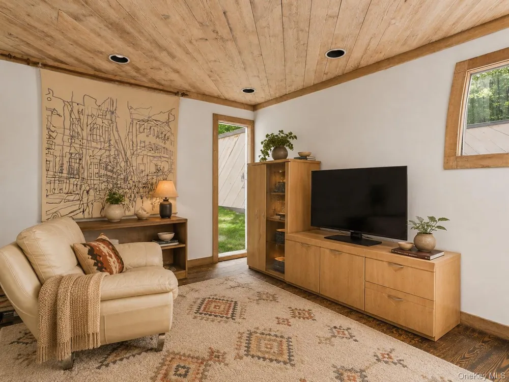 8 Cliff Court Carmel, NY 10512