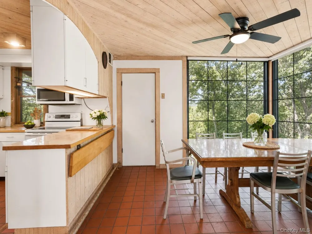 8 Cliff Court Carmel, NY 10512