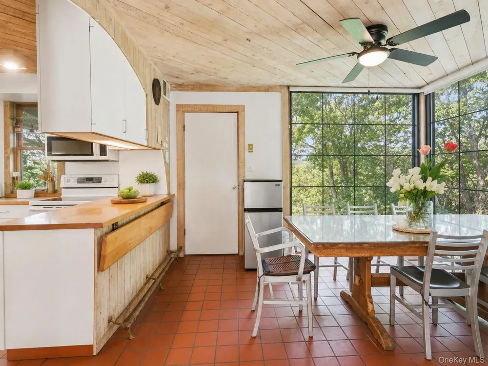 8 Cliff Court Carmel, NY 10512