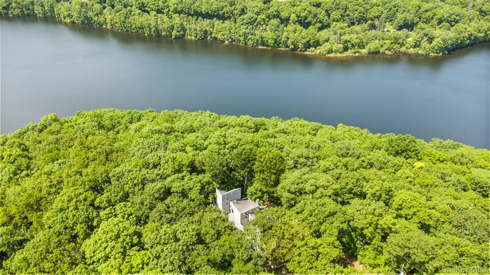 8 Cliff Court Carmel, NY 10512