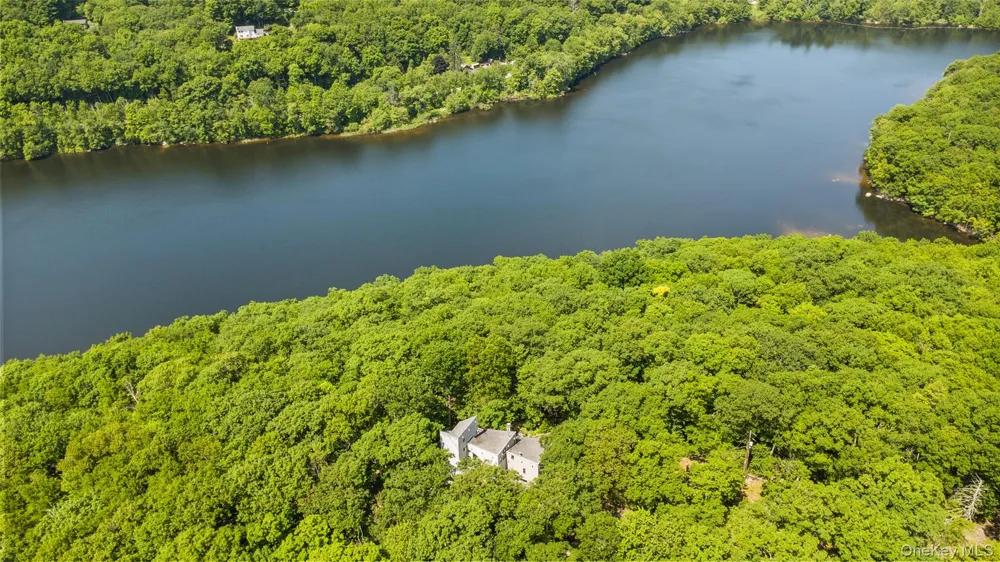 8 Cliff Court Carmel, NY 10512