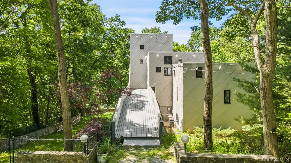 8 Cliff Court Carmel, NY 10512